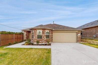 1601 Gatesville Ct, Fort Worth, TX 76108 - photo 3