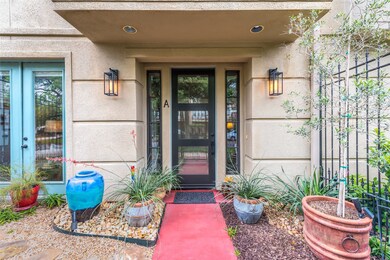 Well maintained front courtyard.