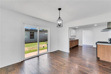 1520 E 3rd St, Elk City, OK 73644 - photo 5