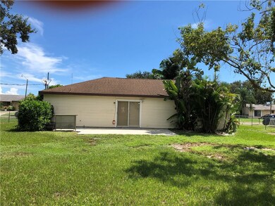 116 Crawford Dr, Sebastian, FL 32958 - photo 2