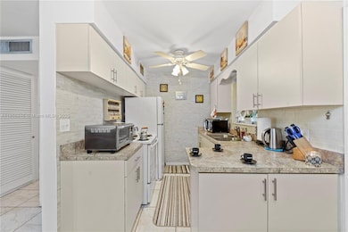 2320 Jackson St unit 6, Hollywood, FL 33020 - photo 3