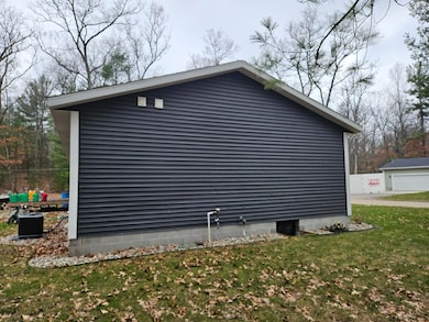 687 W Cherry Rd, Twin Lake, MI 49457 - photo 5