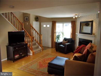 15 Parkview Cir, Southampton, PA 18966 - photo 2