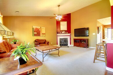 7233 Quindero Run Rd, Louisville, KY 40228 - photo 4