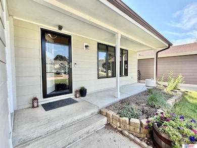 2040 Star St, Seward, NE 68434 - photo 3