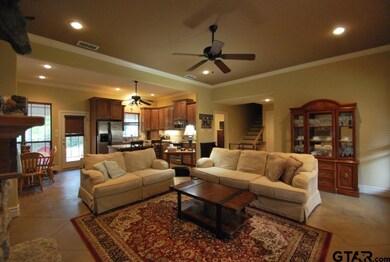 8225 8225 Robert E Lee Dr, Tyler, TX 75703 - photo 3