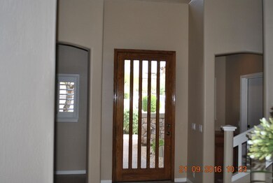 dining room to entry door