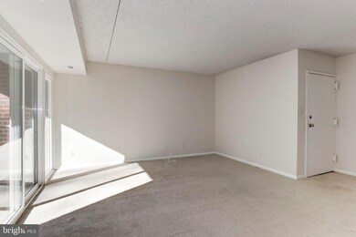 Hunters Woods Village unit 11B, Reston, VA 20191 - photo 6