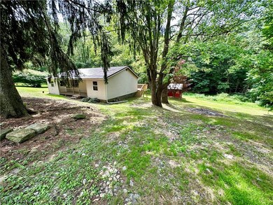 View of yard with a shed