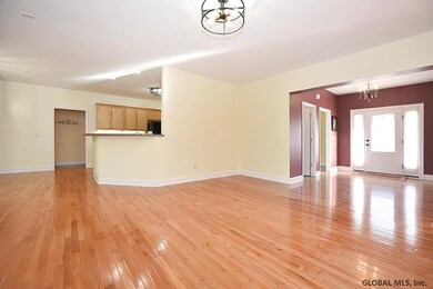 19 Stablegate Dr, Clifton Park, NY 12065 - photo 6