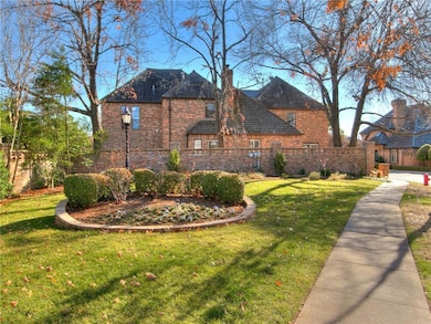 329 Windbrook Dr, Norman, OK 73072 - photo 2