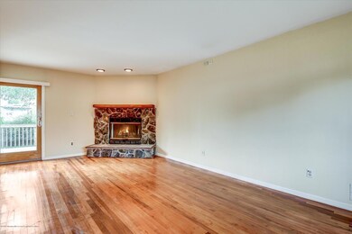 04-Living Room