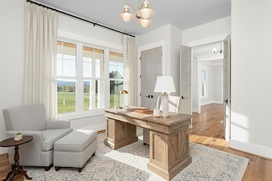 587 Jocelyn Ln, Waynesboro, VA 22980 - photo 4