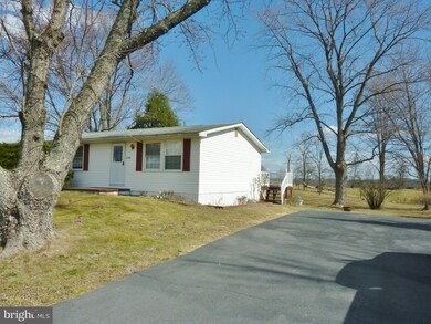 2122 Apple Pie Ridge Rd, Winchester, VA 22603 - photo 4