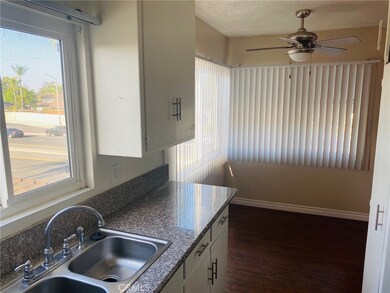 4426 N Lakewood Blvd unit 6, Long Beach, CA 90808 - photo 5