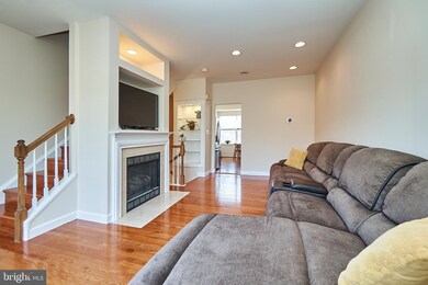 12157 Caithness Cir, Bristow, VA 20136 - photo 3