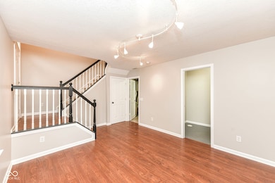 9080 Teaneck Dr, Fishers, IN 46038 - photo 4