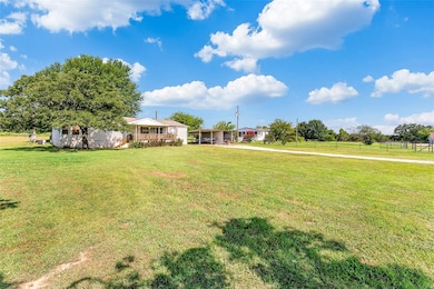 165 Fairview Ln, Springtown, TX 76082 - photo 3