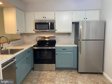 120 Allem Ln unit 120, Perkasie, PA 18944 - photo 2