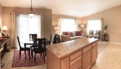 Living Area (Wide)