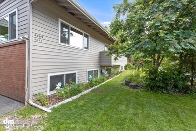 02-Front Exterior_IMG_0702