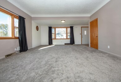 1612 Franklin St, Waterloo, IA 50703 - photo 5