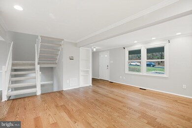 8913 Gutman Ct, Springfield, VA 22153 - photo 5