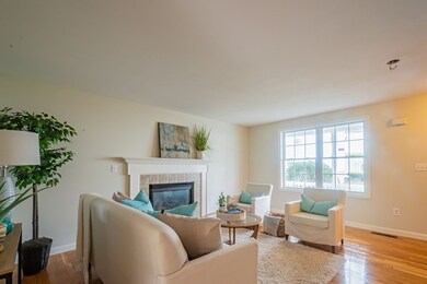 17 Rebecca Ln unit 17, Dracut, MA 01826 - photo 4