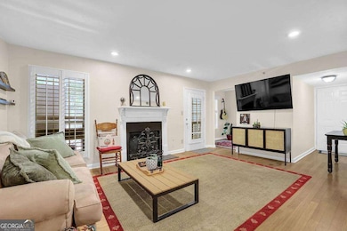 4081 Riverlook Pkwy SE unit 102, Marietta, GA 30067 - photo 3