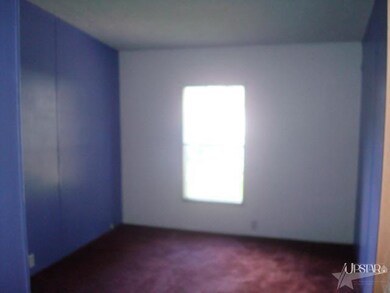 227 W 3rd St, Warren, IN 46792 - photo 4