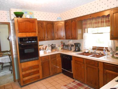 Roberts Road 003