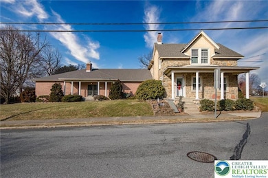 373 E High St, Hellertown, PA 18055 - photo 2