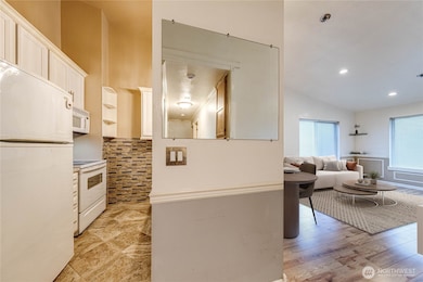 1910 W Casino Rd unit 334, Everett, WA 98204 - photo 6