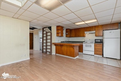 17-Downstairs Living Room-DW-3095