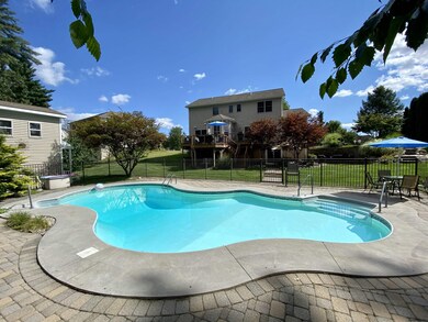 15 Liberty Way, Clifton Park, NY 12065 - photo 2