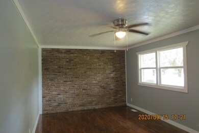 30 Pond St, Tennessee Ridge, TN 37178 - photo 3