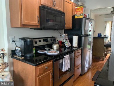 2137 N Anvil Ln, Temple Hills, MD 20748 - photo 4