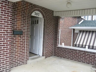 307 S Fulton St, Allentown, PA 18102 - photo 3