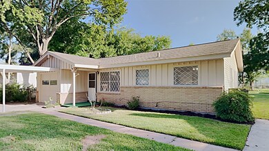 11738 Somerset Ln, Houston, TX 77093 - photo 2