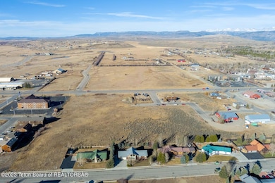 9 Wilson St, Pinedale, WY 82941 - photo 6
