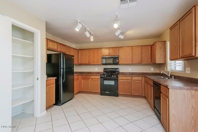 004-Kitchen-2228369-small