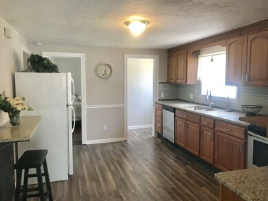 2 Chesnar Dr, Cherry Valley, MA 01611 - photo 2