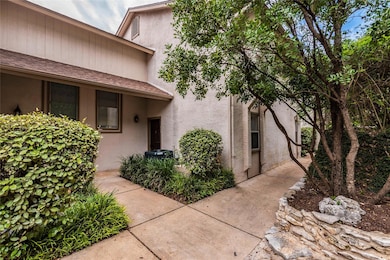 6910 Hart Ln unit 805, Austin, TX 78731 - photo 3