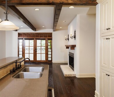 2510 N Henderson Ave unit 11, Dallas, TX 75206 - photo 2