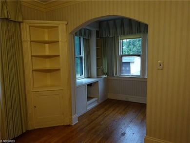 3331 Altamont Ave, Cleveland, OH 44118 - photo 5