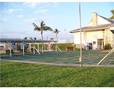 Swimming Pool/Hot Tub/Sauna.