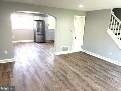 19 N Dudley St, Camden, NJ 08105 - photo 5