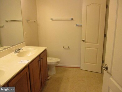 8609 Wintergreen Ct unit 208, Odenton, MD 21113 - photo 6
