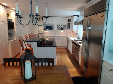 32 Hurlcroft Rd, Milton, MA 02186 - photo 5