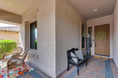 04-4Front entry
